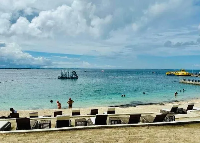 Mactan Newtown Staycation Near Airport With Pool Access Apartment Punta Engano (Mactan)